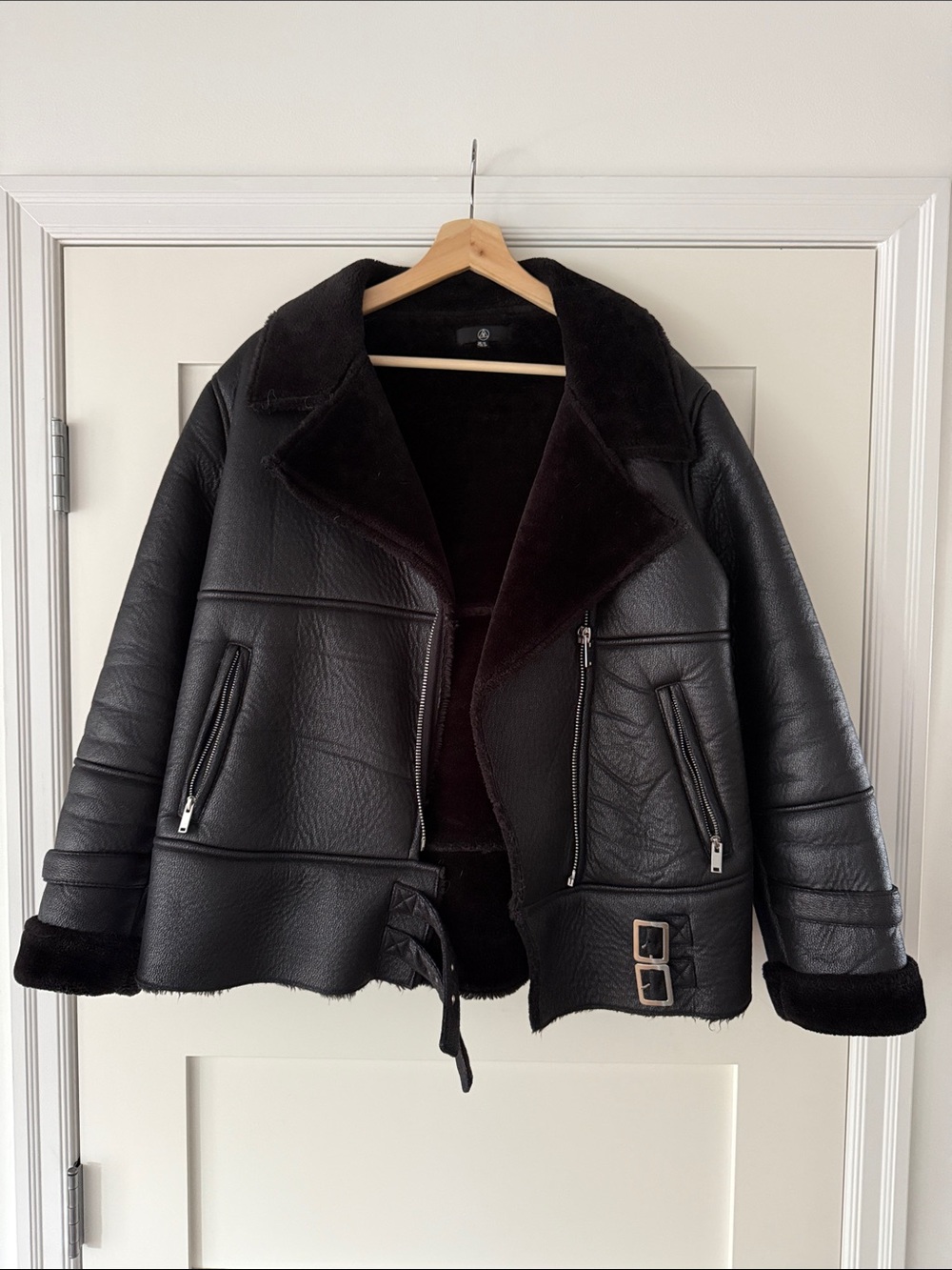 Missguided - Black Faux Shearling Aviator Jacket - Women